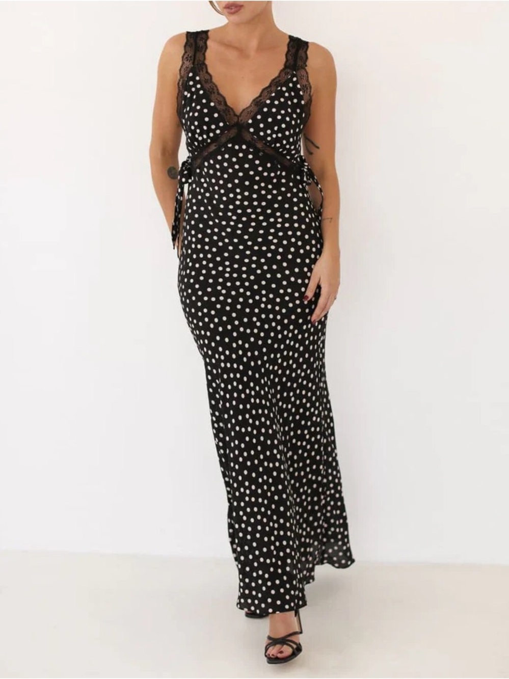NWT Rumored Dolly Midi Dress - Black Ditsy